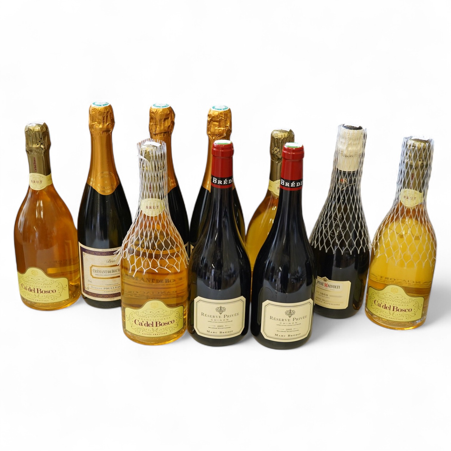 A mixed parcel of white and sparkling white wine